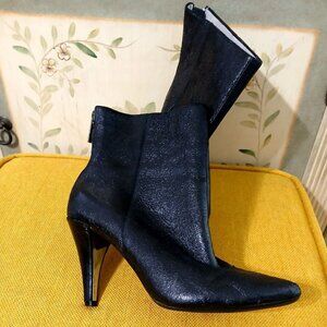 Kenneth Cole Black Textured Leather Round Toe Ankle Boots Size 6